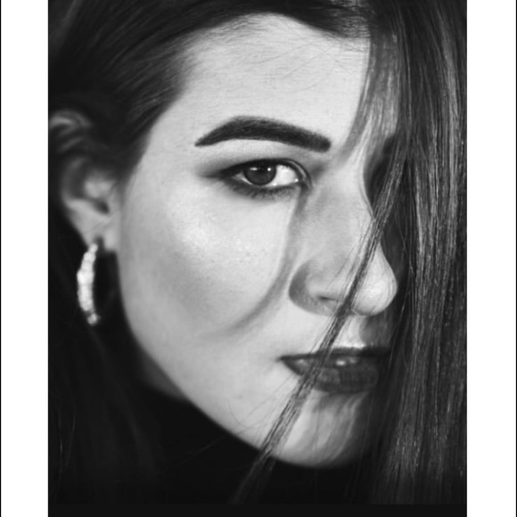 Meet your Posher, Kyleigh - Picture 2 of 5